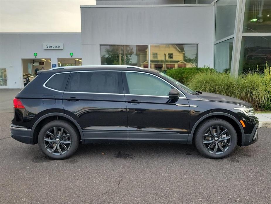 new 2024 Volkswagen Tiguan car, priced at $33,614