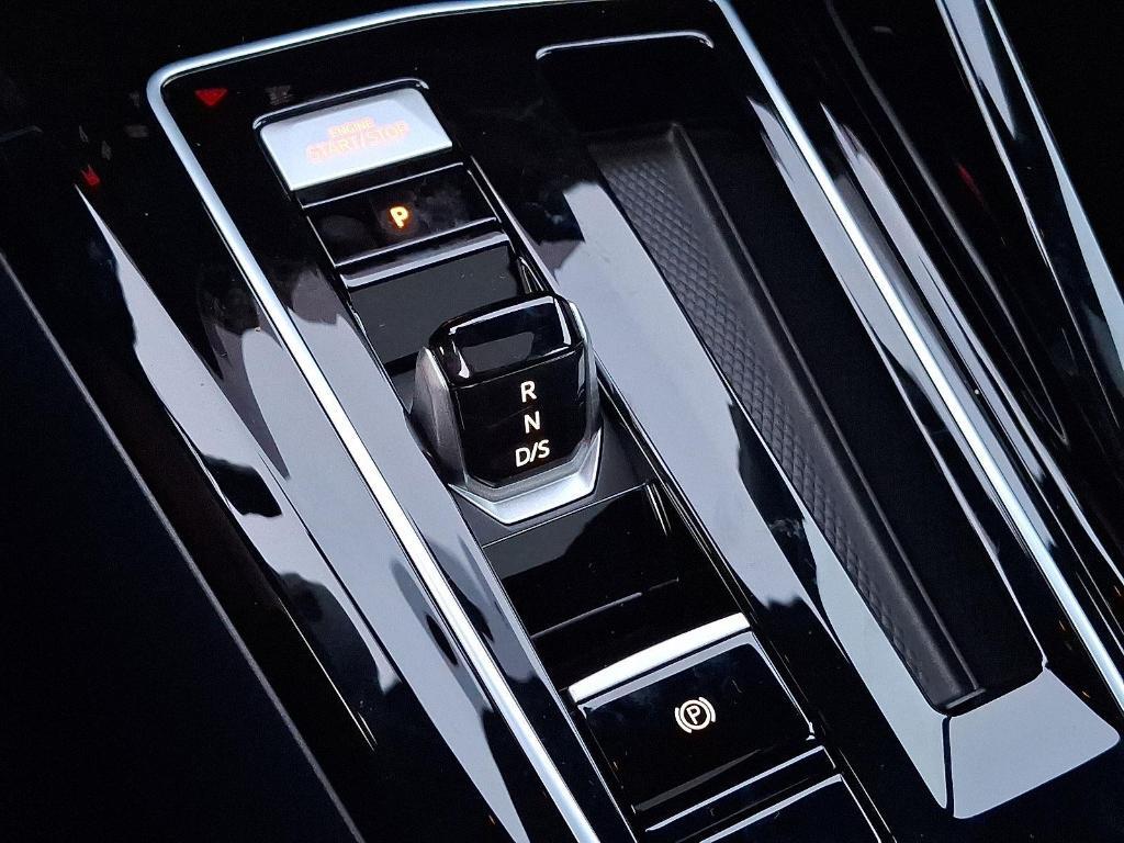 new 2025 Volkswagen Golf GTI car, priced at $37,797