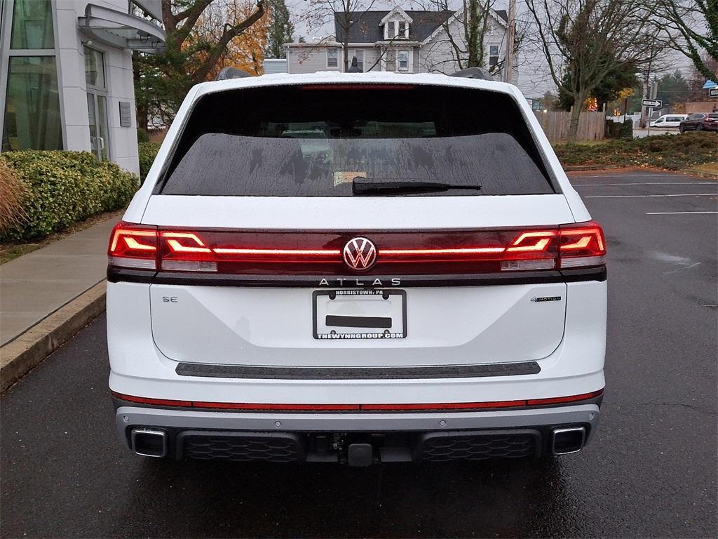 new 2024 Volkswagen Atlas car, priced at $44,656