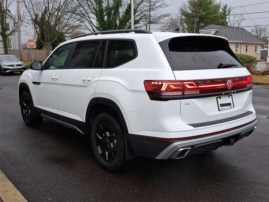 new 2024 Volkswagen Atlas car, priced at $44,656