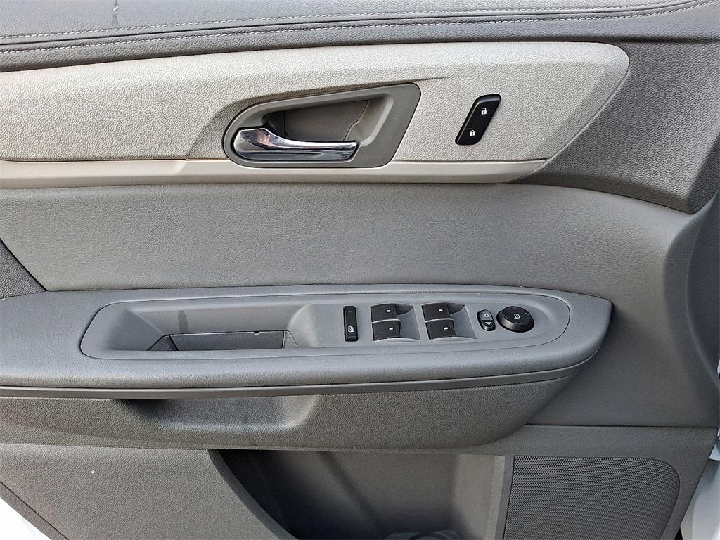used 2016 Chevrolet Traverse car, priced at $10,990