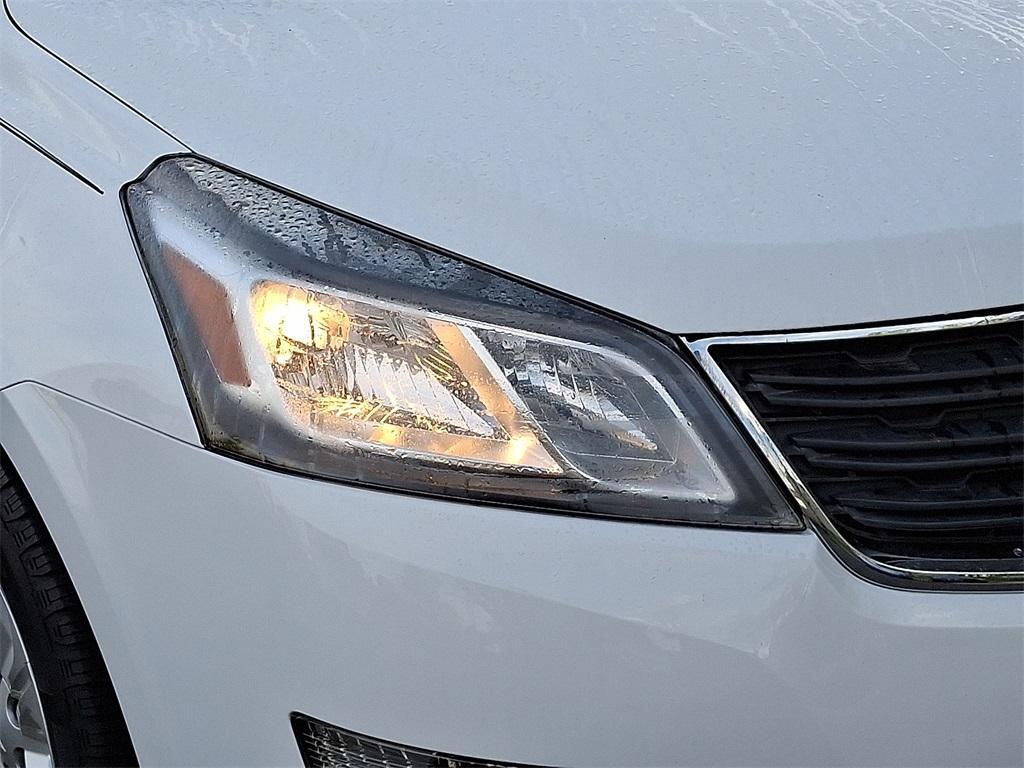 used 2016 Chevrolet Traverse car, priced at $10,990