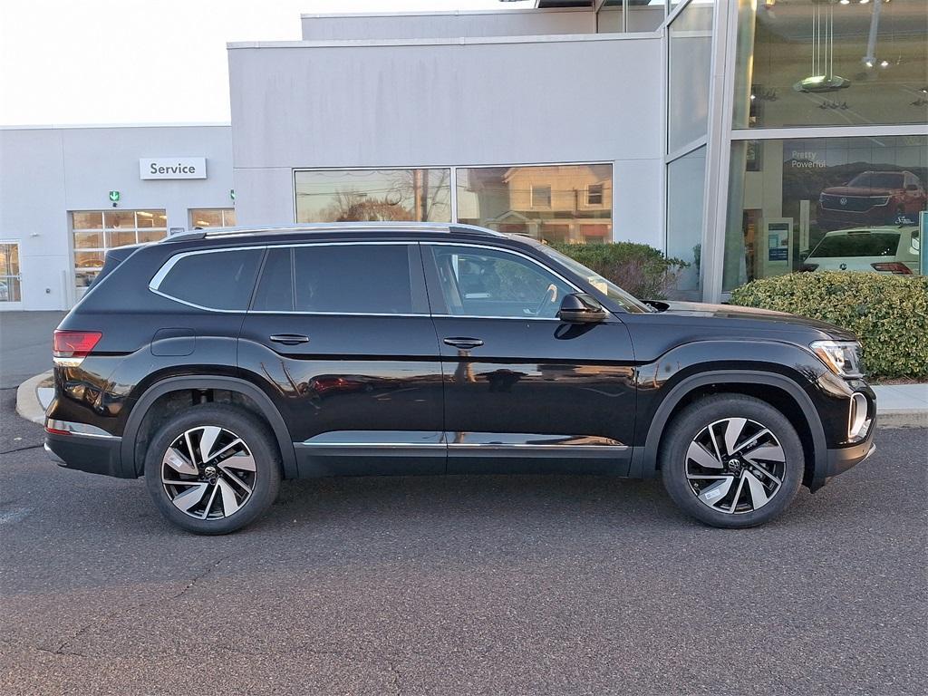 new 2025 Volkswagen Atlas car, priced at $47,647