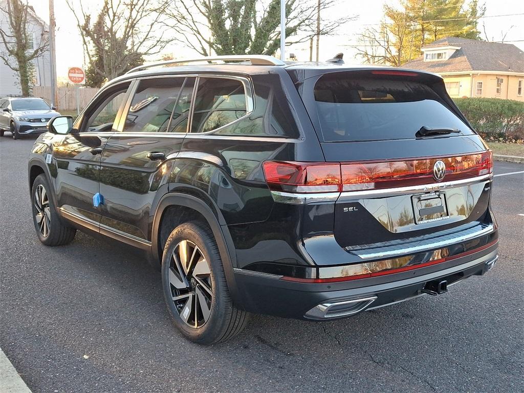 new 2025 Volkswagen Atlas car, priced at $47,647