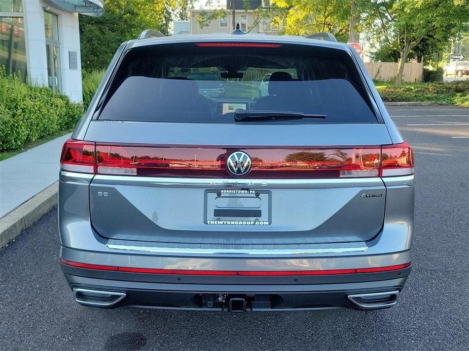 new 2024 Volkswagen Atlas car, priced at $43,013