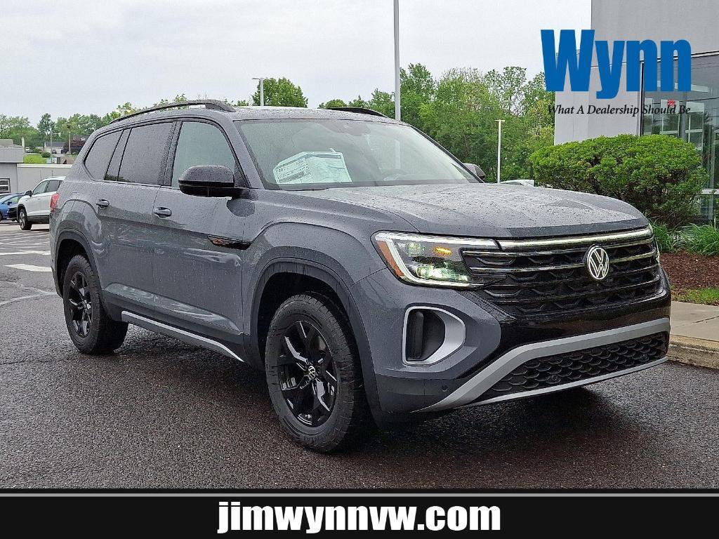 new 2025 Volkswagen Atlas car, priced at $45,618