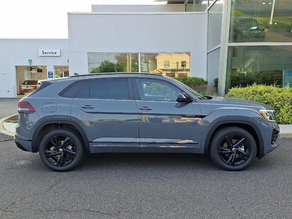 new 2025 Volkswagen Atlas Cross Sport car, priced at $45,625