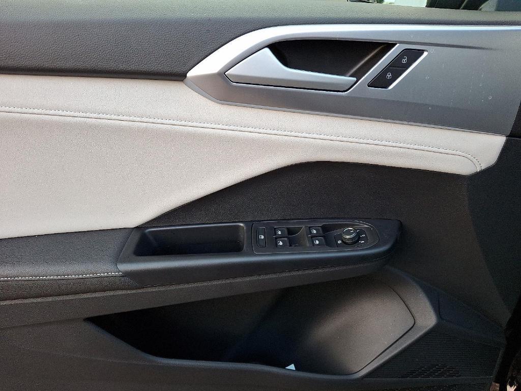 new 2025 Volkswagen Taos car, priced at $32,088