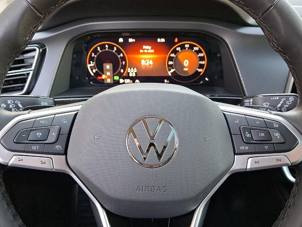 new 2025 Volkswagen Atlas car, priced at $50,253
