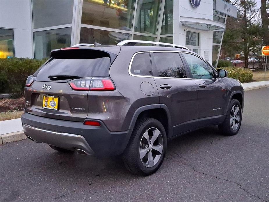 used 2019 Jeep Cherokee car, priced at $15,546