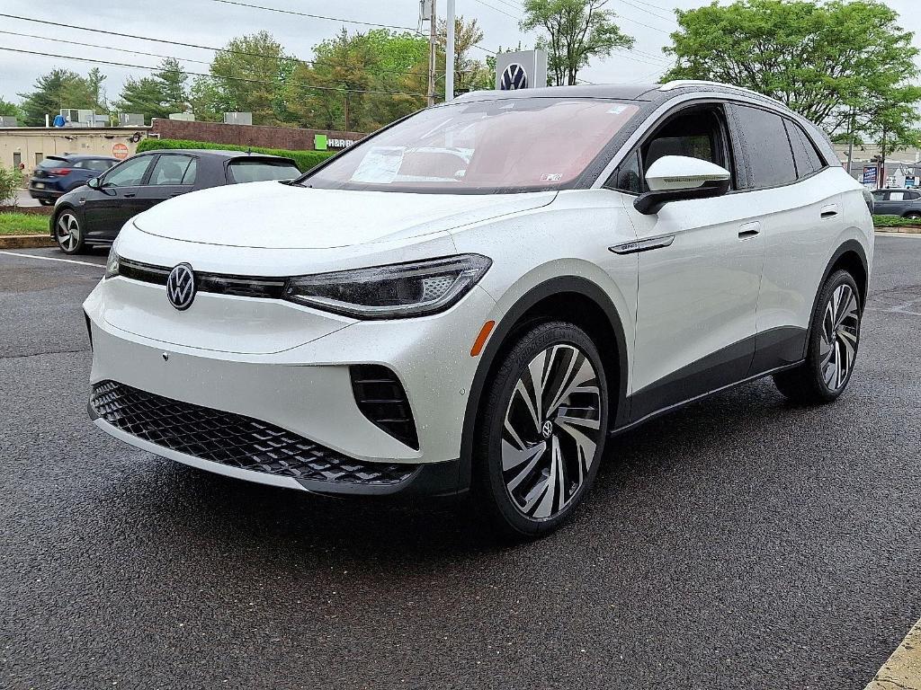 new 2025 Volkswagen ID.4 car, priced at $53,045