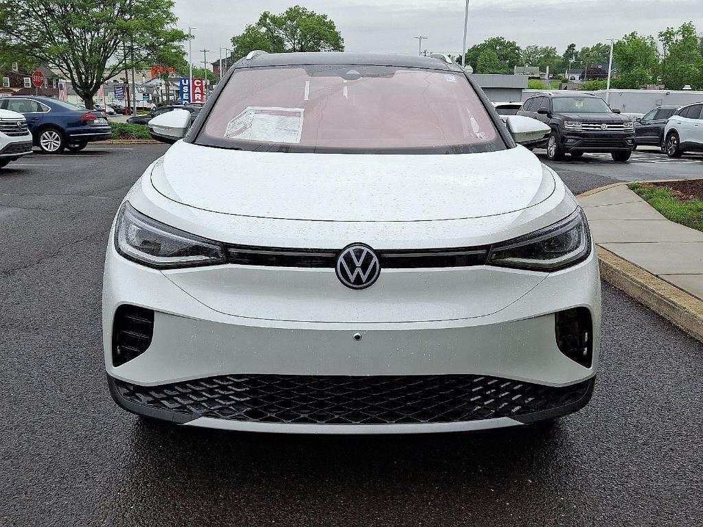 new 2025 Volkswagen ID.4 car, priced at $53,045