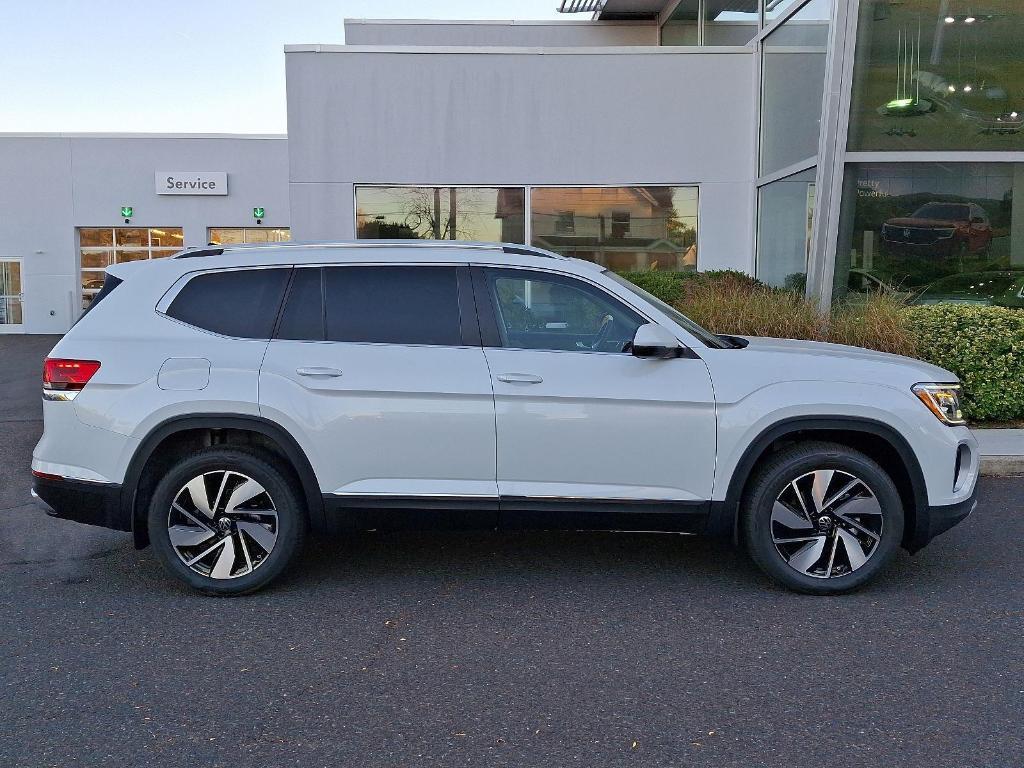 new 2025 Volkswagen Atlas car, priced at $52,640