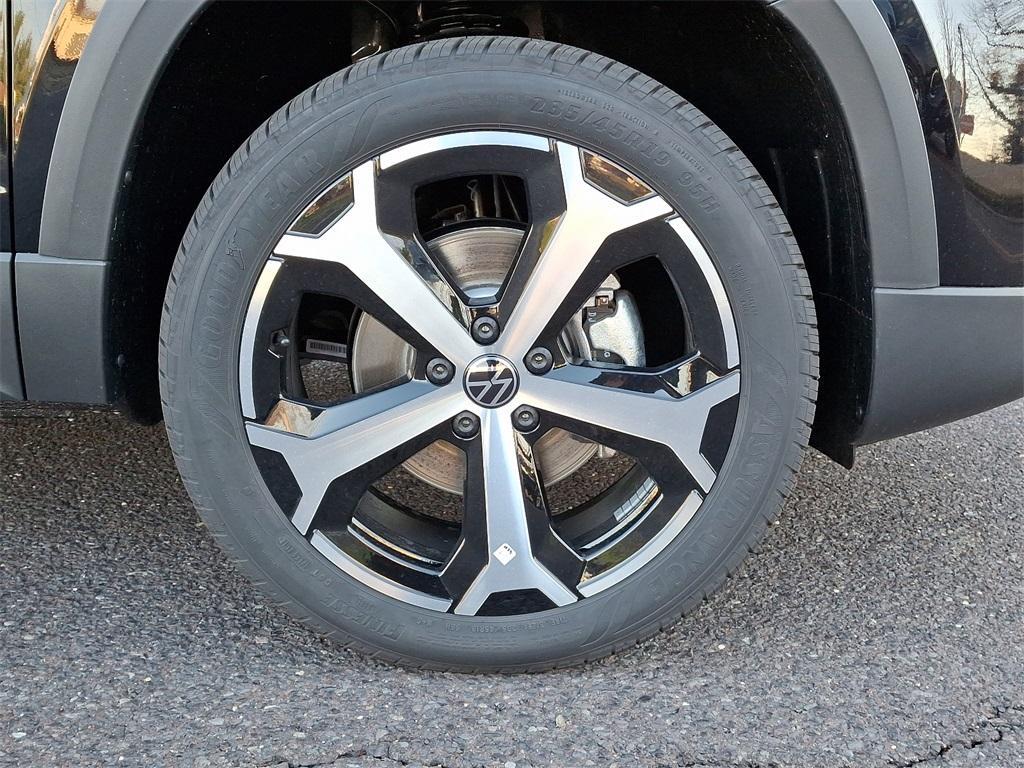 new 2025 Volkswagen Taos car, priced at $34,303