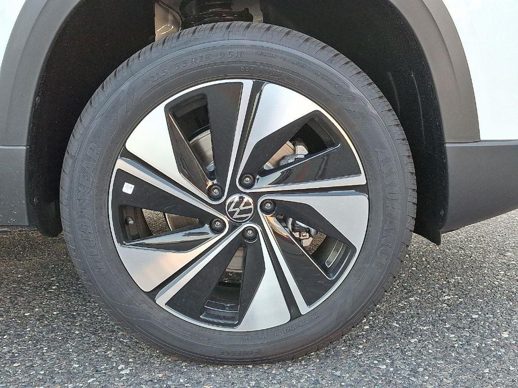 new 2025 Volkswagen Taos car, priced at $32,088