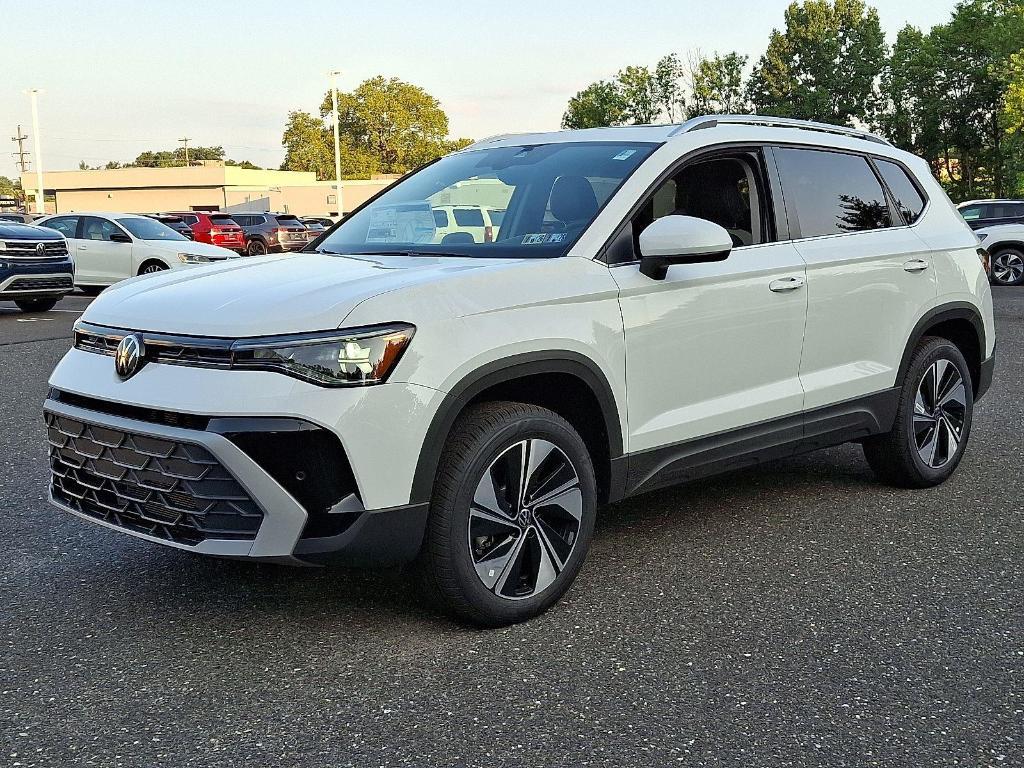 new 2025 Volkswagen Taos car, priced at $32,088