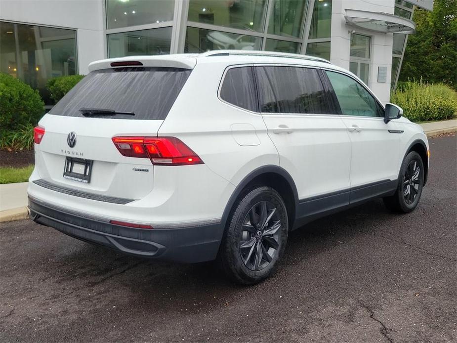 new 2024 Volkswagen Tiguan car, priced at $33,462