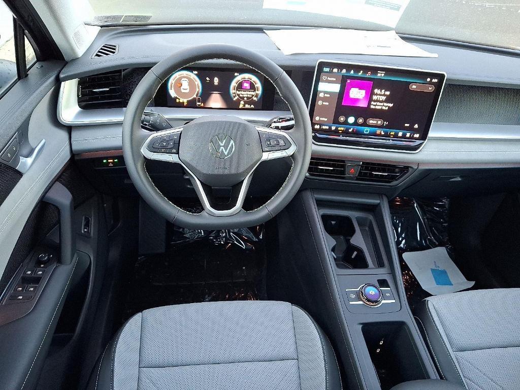 new 2025 Volkswagen Tiguan car, priced at $38,083