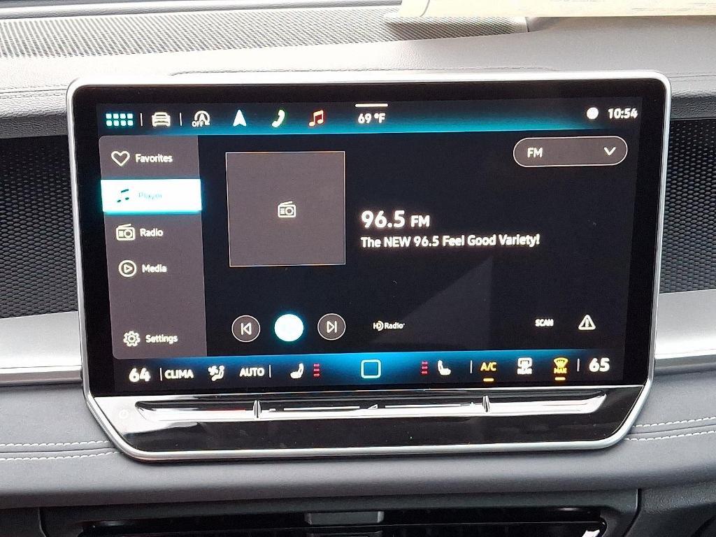 new 2025 Volkswagen Tiguan car, priced at $37,738