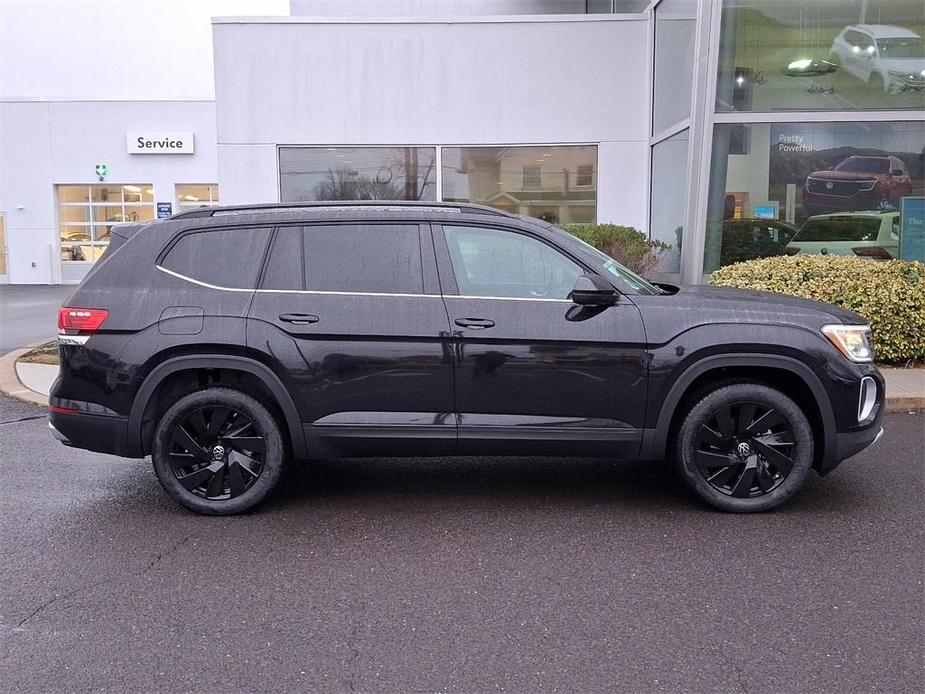 new 2025 Volkswagen Atlas car, priced at $45,337