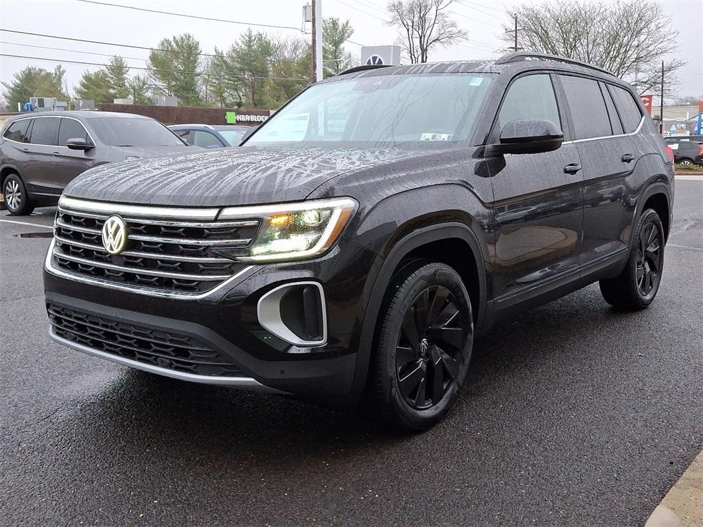 new 2025 Volkswagen Atlas car, priced at $45,337