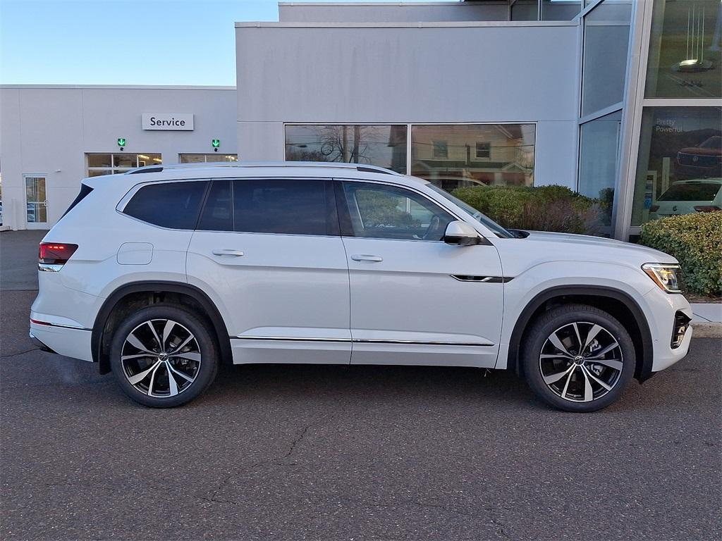 new 2025 Volkswagen Atlas car, priced at $56,950