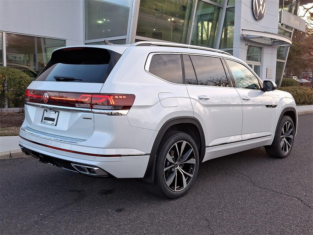 new 2025 Volkswagen Atlas car, priced at $56,950