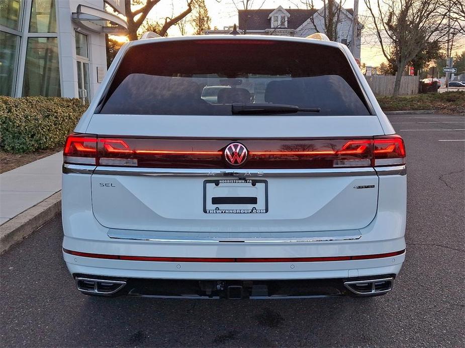 new 2025 Volkswagen Atlas car, priced at $56,950