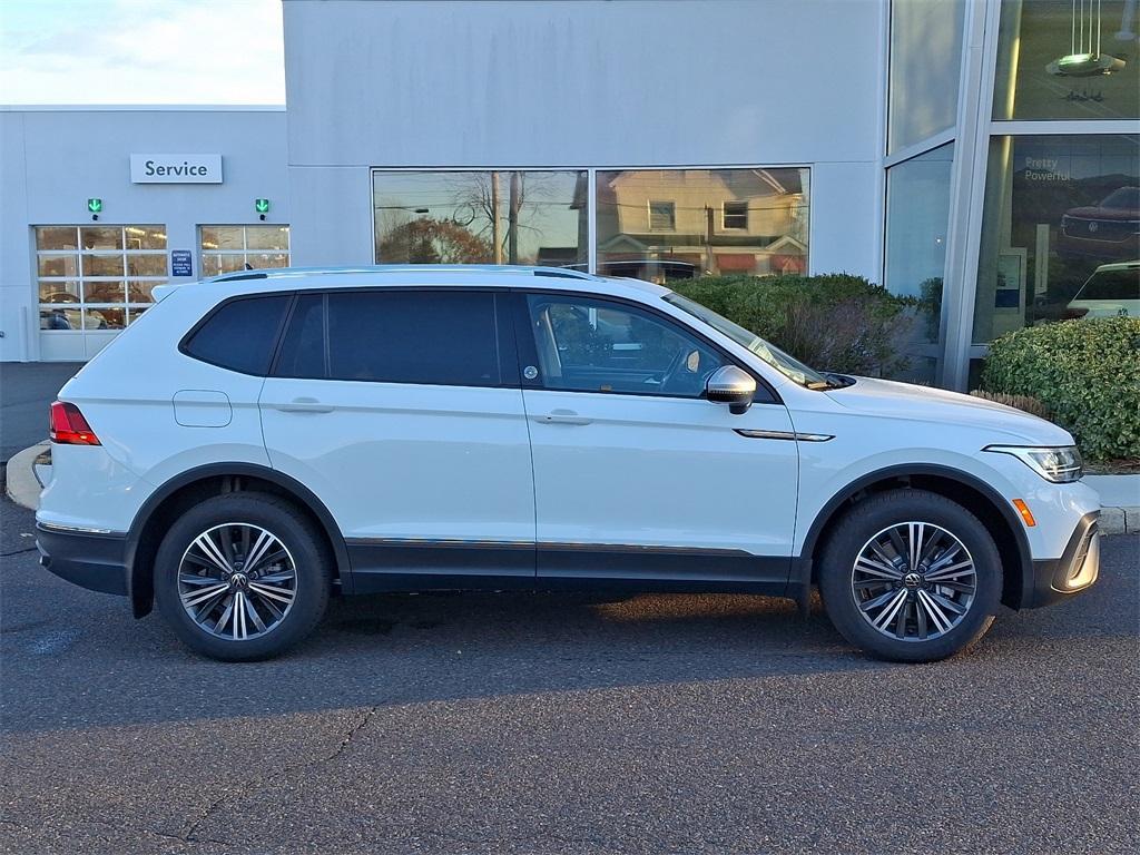 new 2024 Volkswagen Tiguan car, priced at $32,391