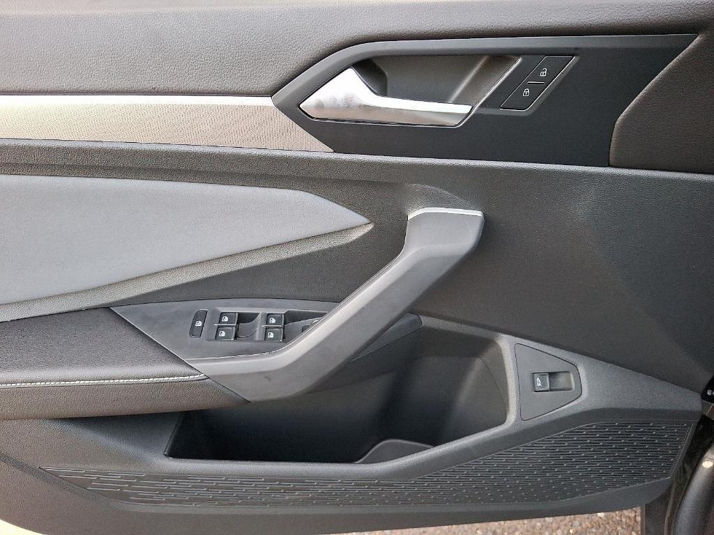 new 2025 Volkswagen Jetta car, priced at $27,172