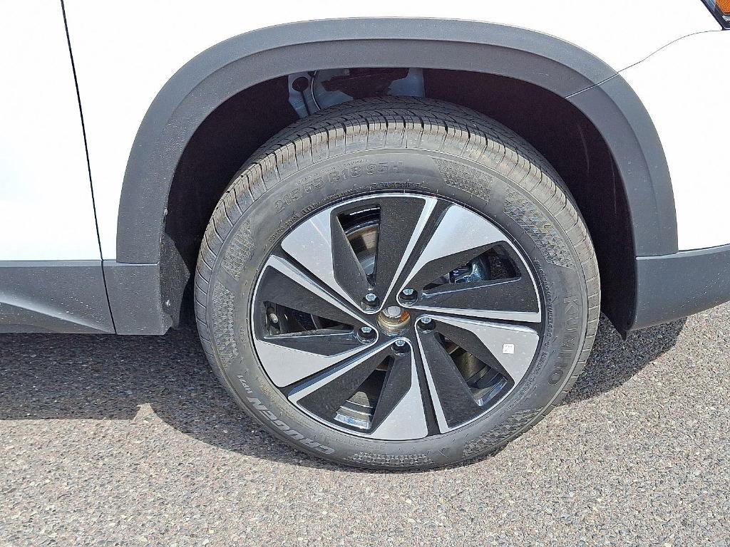 new 2025 Volkswagen Taos car, priced at $32,088