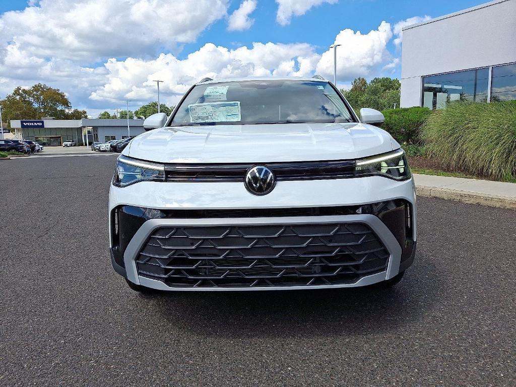 new 2025 Volkswagen Taos car, priced at $32,088