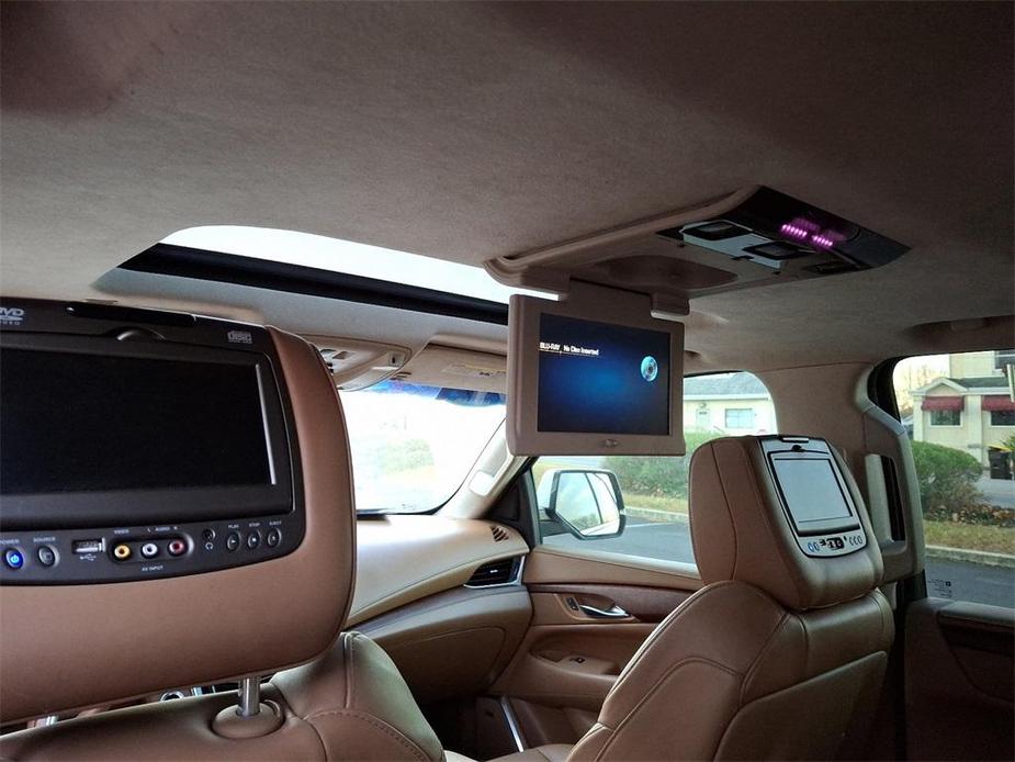 used 2015 Cadillac Escalade car, priced at $30,790