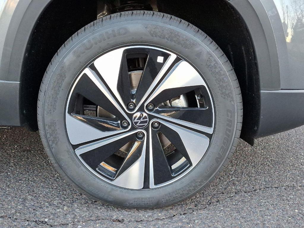 new 2025 Volkswagen Taos car, priced at $31,088