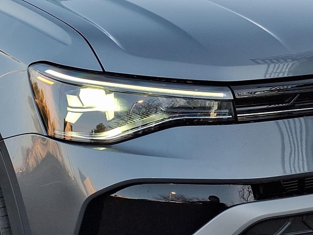 new 2025 Volkswagen Taos car, priced at $31,088