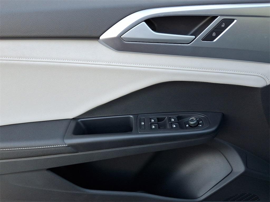 new 2025 Volkswagen Taos car, priced at $33,363