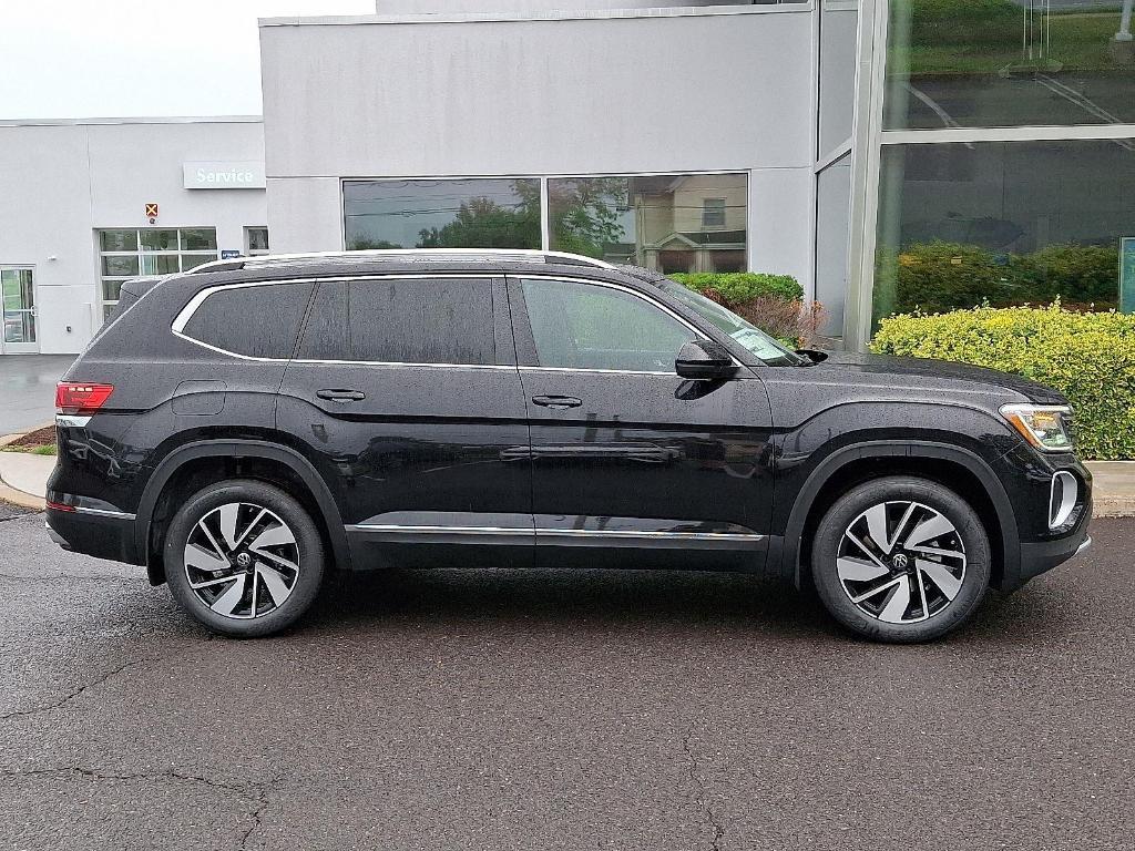 new 2025 Volkswagen Atlas car, priced at $48,061