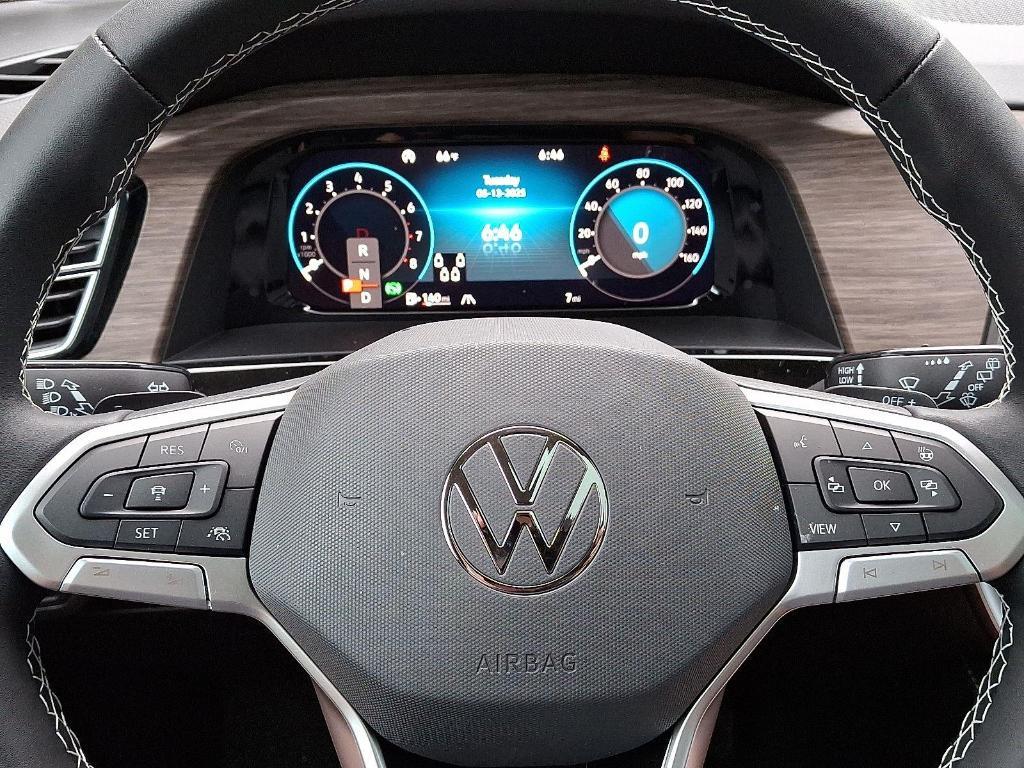 new 2025 Volkswagen Atlas car, priced at $48,061