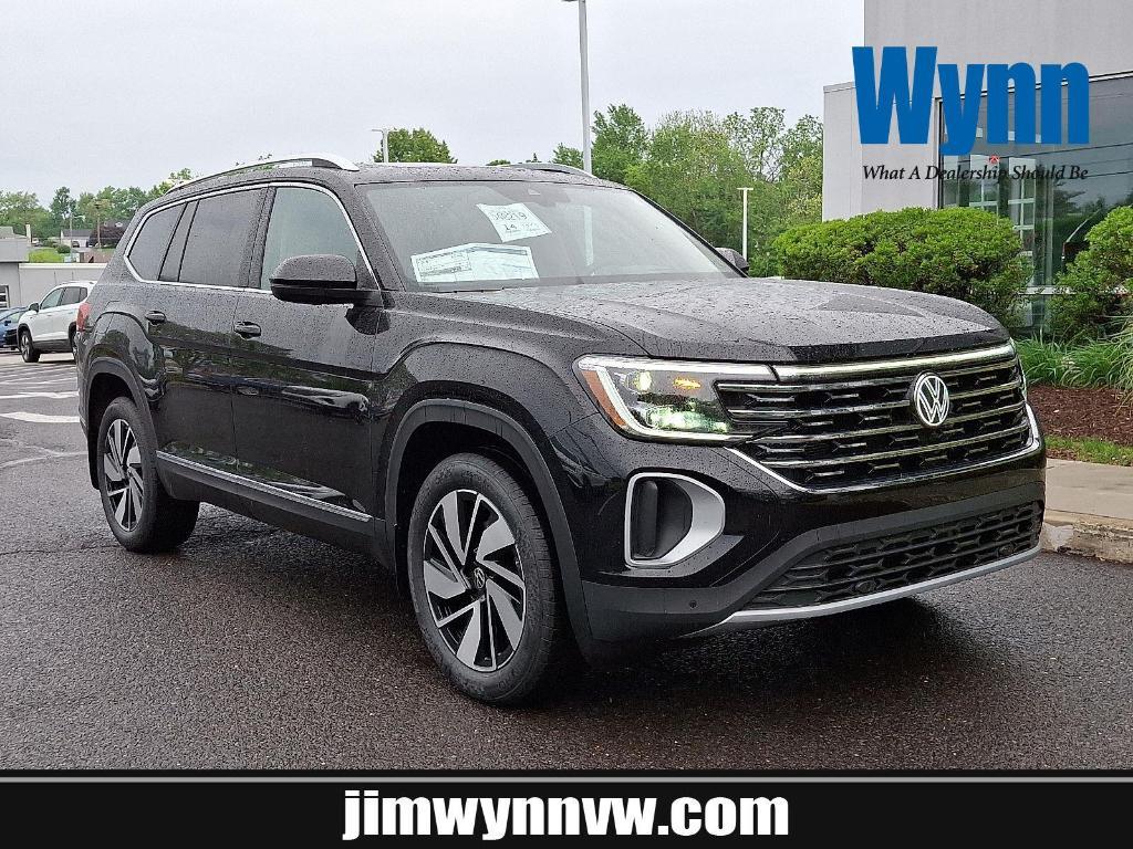 new 2025 Volkswagen Atlas car, priced at $48,061