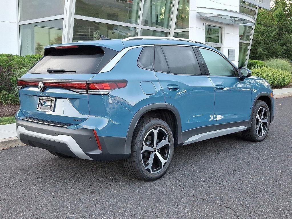 new 2025 Volkswagen Tiguan car, priced at $36,143