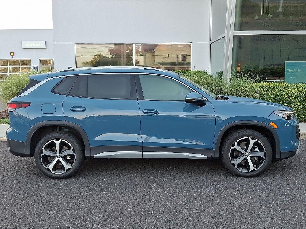 new 2025 Volkswagen Tiguan car, priced at $36,143