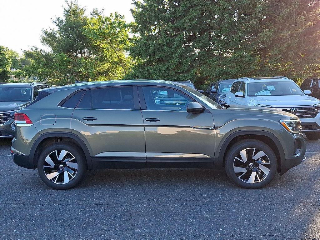 new 2025 Volkswagen Atlas Cross Sport car, priced at $42,023