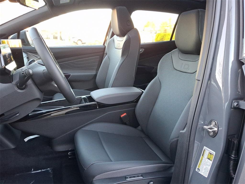 new 2025 Volkswagen ID.4 car, priced at $49,658