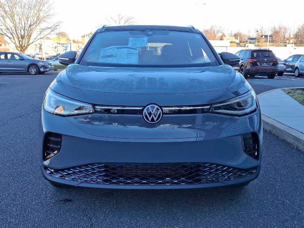 new 2025 Volkswagen ID.4 car, priced at $49,658