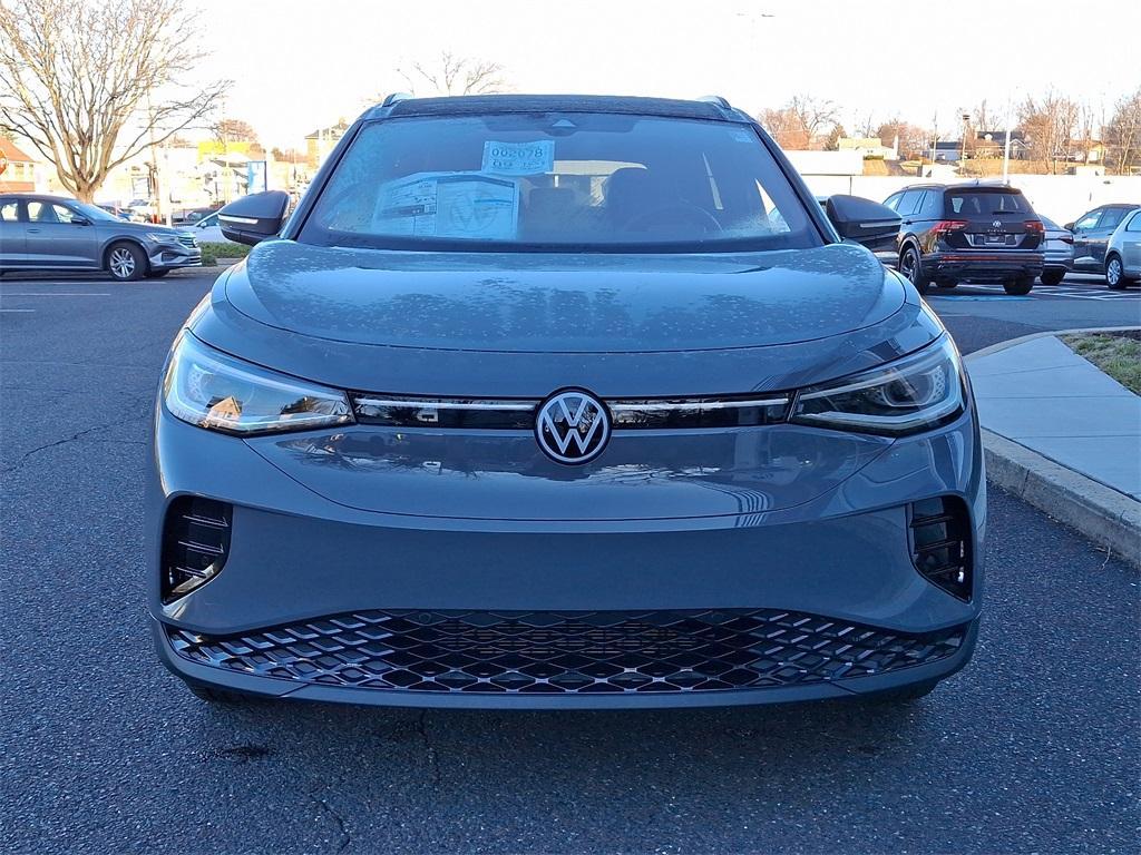 new 2025 Volkswagen ID.4 car, priced at $49,658