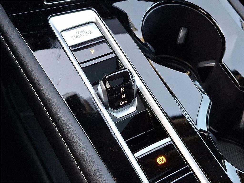 new 2025 Volkswagen Atlas car, priced at $51,945