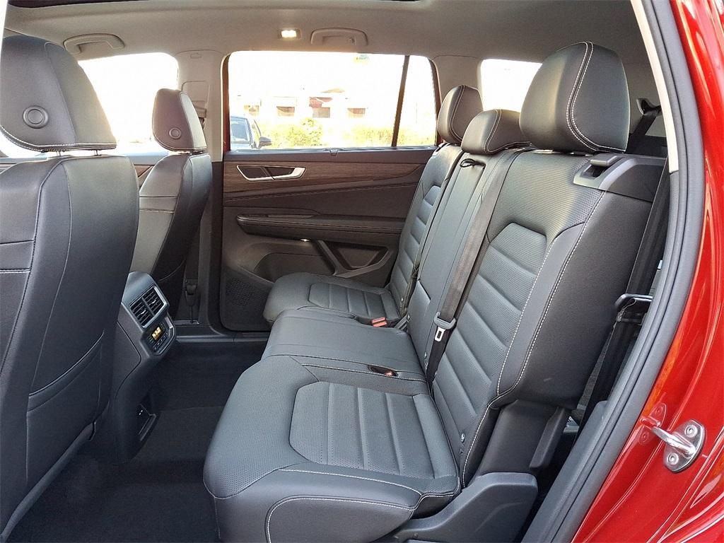 new 2025 Volkswagen Atlas car, priced at $51,945
