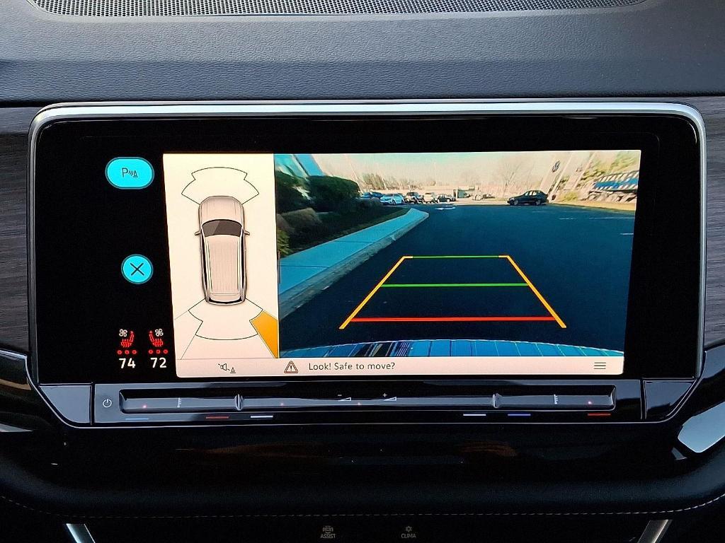 new 2025 Volkswagen Atlas car, priced at $51,945