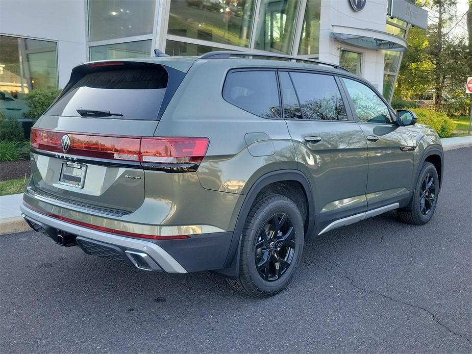 new 2024 Volkswagen Atlas car, priced at $48,214