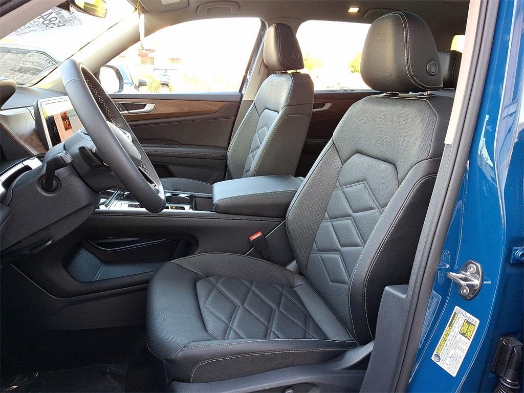 new 2025 Volkswagen Atlas car, priced at $44,639